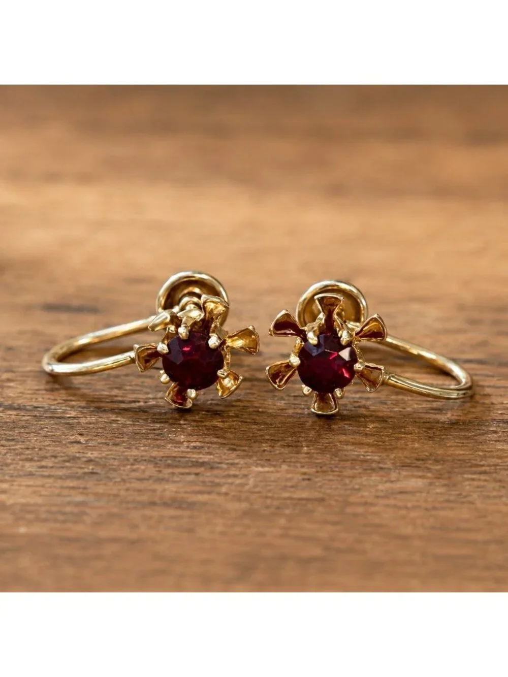 Vintage Marked BOA 10K Yellow Gold Dainty Red Stone Flower Screw Back Earrings
